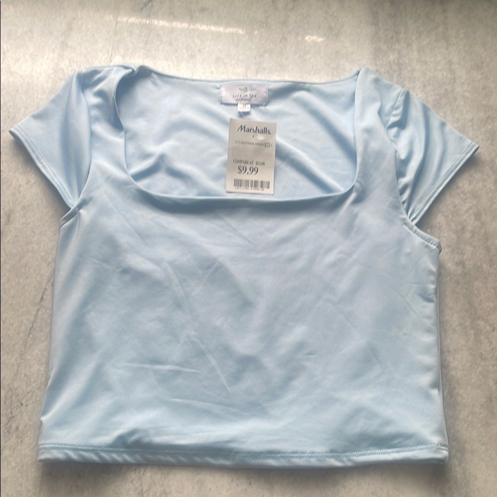 NWT blue short sleeve crop top